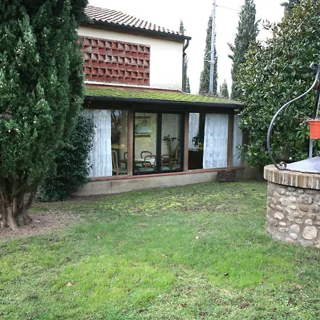 Σπίτι διακοπών House In The